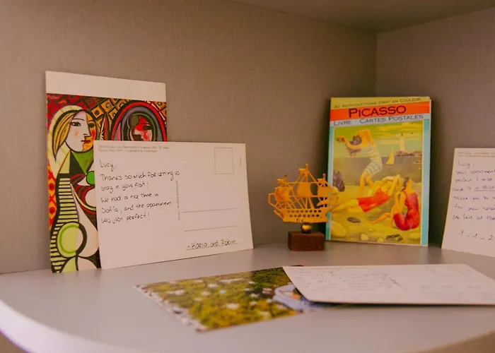 Spacious 1 Bed Flat Near Vitosha Blvd アパート *