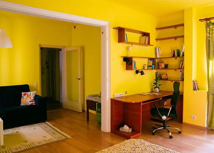 アパート Spacious 1 Bed Flat Near Vitosha Blvd ソフィア