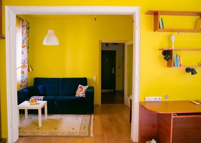 Spacious 1 Bed Flat Near Vitosha Blvd アパート *